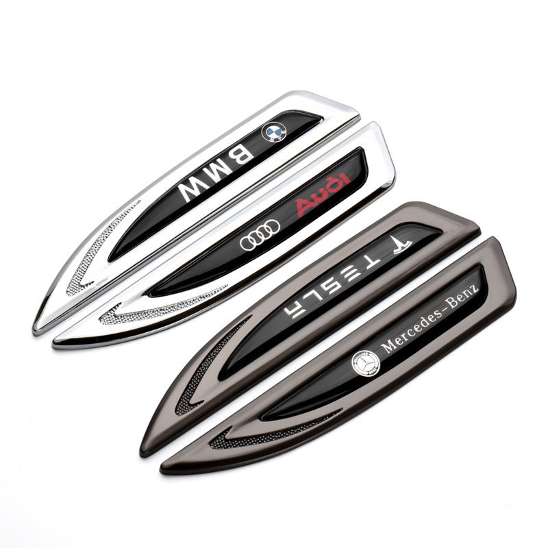 Naklejka samochodowa uniwersalna z logo, metalowa, personalizowana (2 szt.)