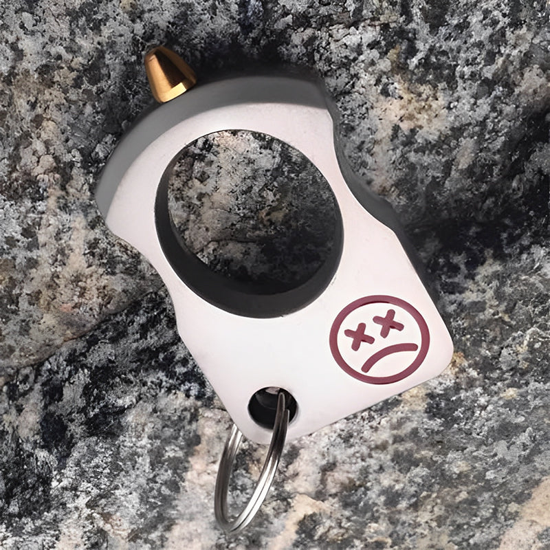 Specjalny brelok do samoobrony