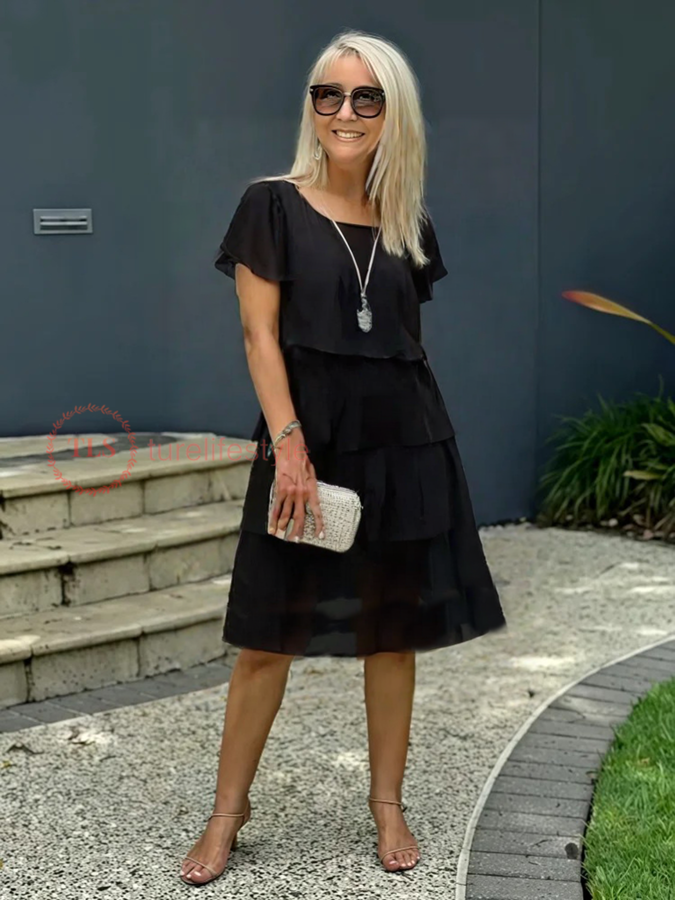 Sukienka z luźnej warstwy szyfonu