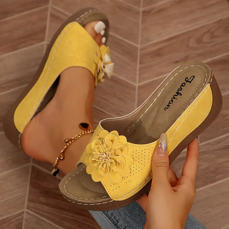 🔥 Ostatni dzień 50% zniżki - Sandały damskie w kwiaty