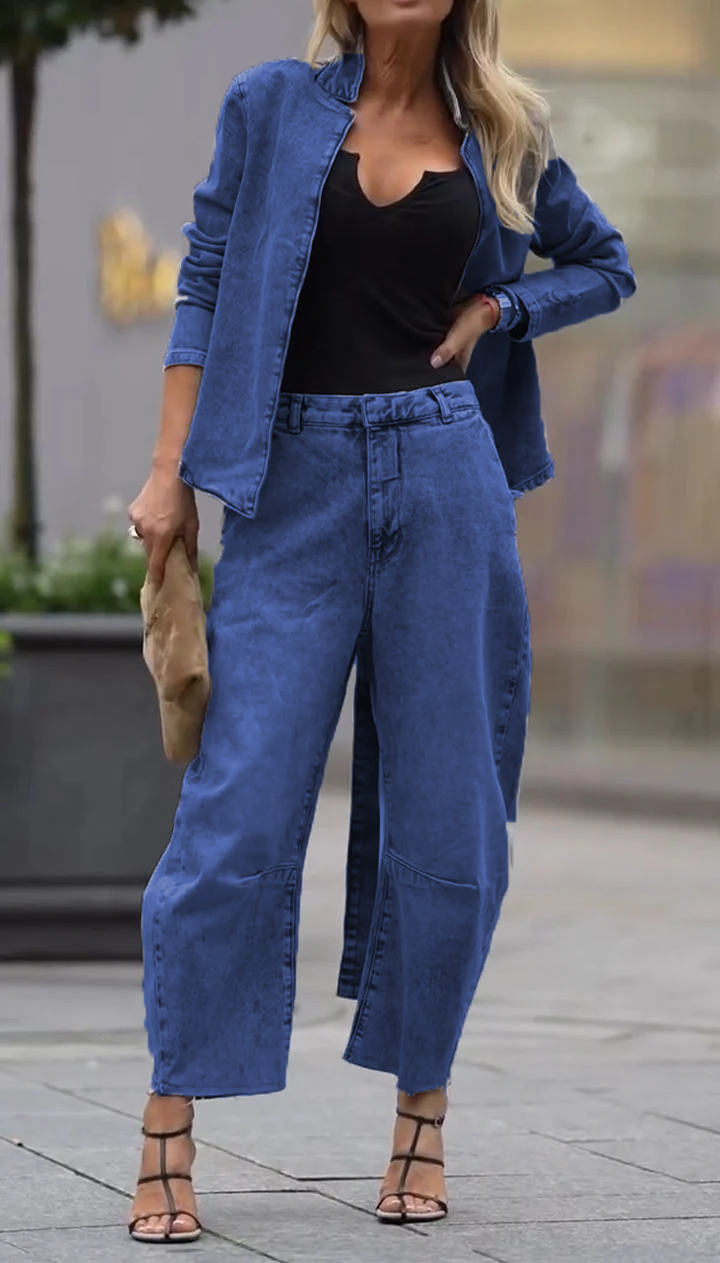 Damski płaszcz z okrągłym dekoltem i spodnie w swobodnym zestawie