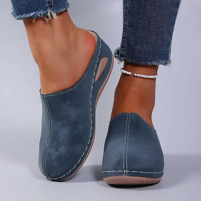 Women's Comfort Winter Shoes – Warm Plush Interior with Non-Slip Supportive Sole