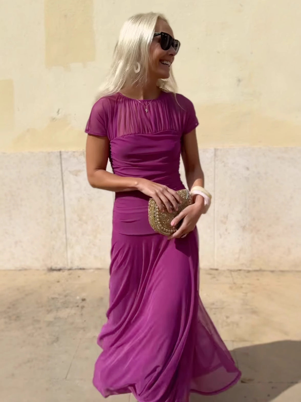 Damska sukienka szyfonowa na co dzień z okrągłym dekoltem i przeszyciami