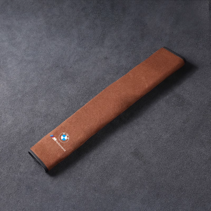 Nakładka na pas bezpieczeństwa SilkLeather – ochrona szyi i możliwość umieszczenia logo