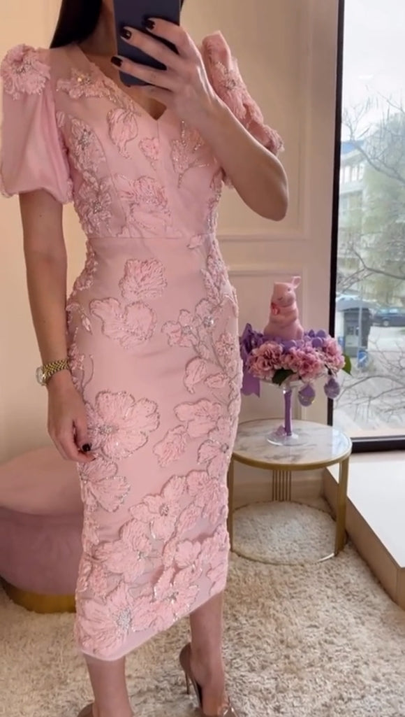 Letnia elegancka sukienka damska z haftowanymi kwiatami i kryształkami