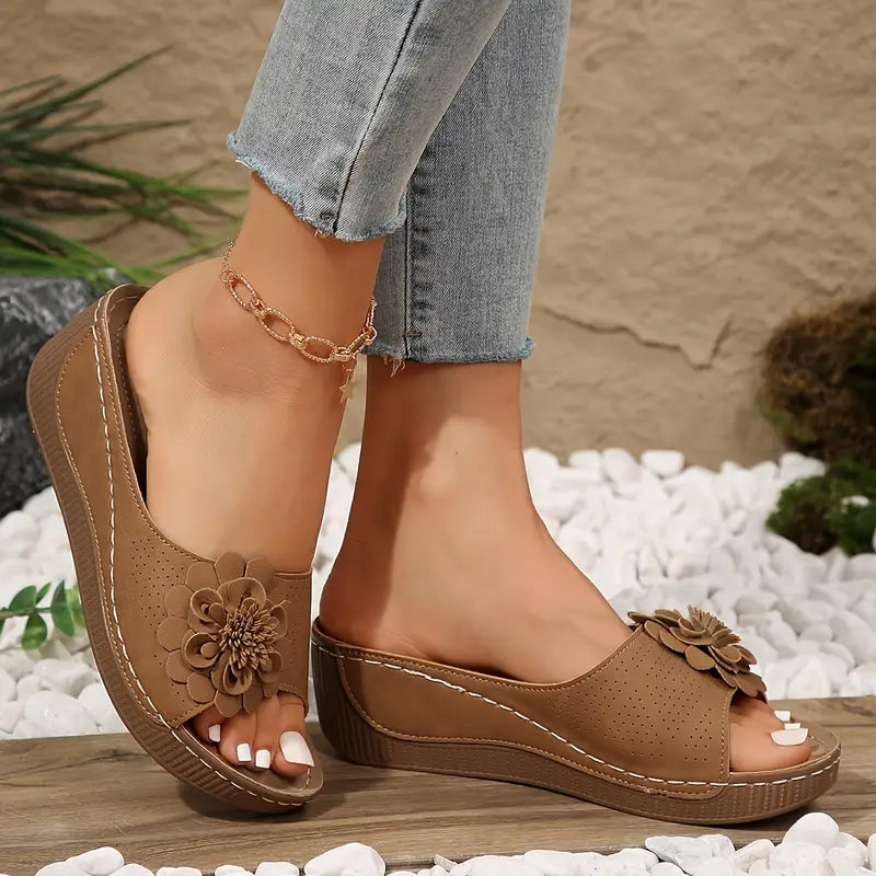 🔥 Ostatni dzień 50% zniżki - Sandały damskie w kwiaty