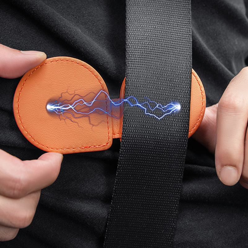 Regulator pasów bezpieczeństwa LuxeHold – skóra bydlęca premium i personalizacja logo