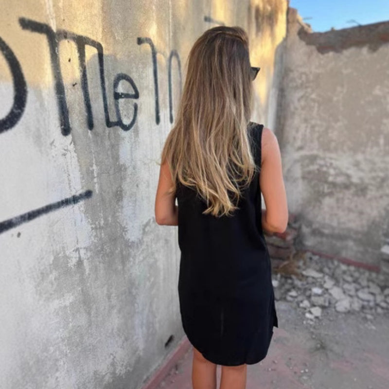 🔥Jednokolorowa sukienka z głębokim dekoltem w serek, wykonana z bawełny i lnu