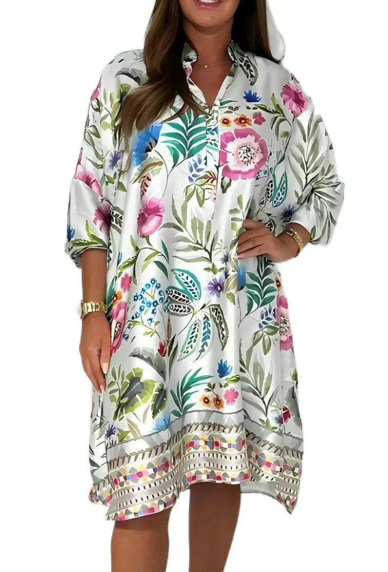 🌺Luźna sukienka w kwiaty z dekoltem w serek zapinanym na guziki