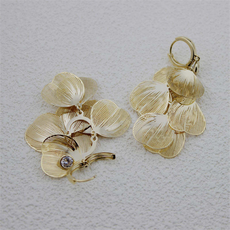 🍀Kolczyki damskie z zawieszką w kształcie liścia