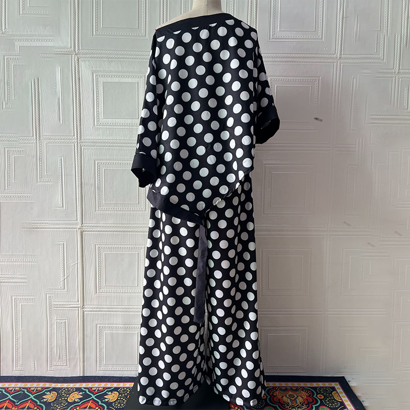 Komplet 2-częściowy: oversize'owy top i szerokie spodnie dla kobiet