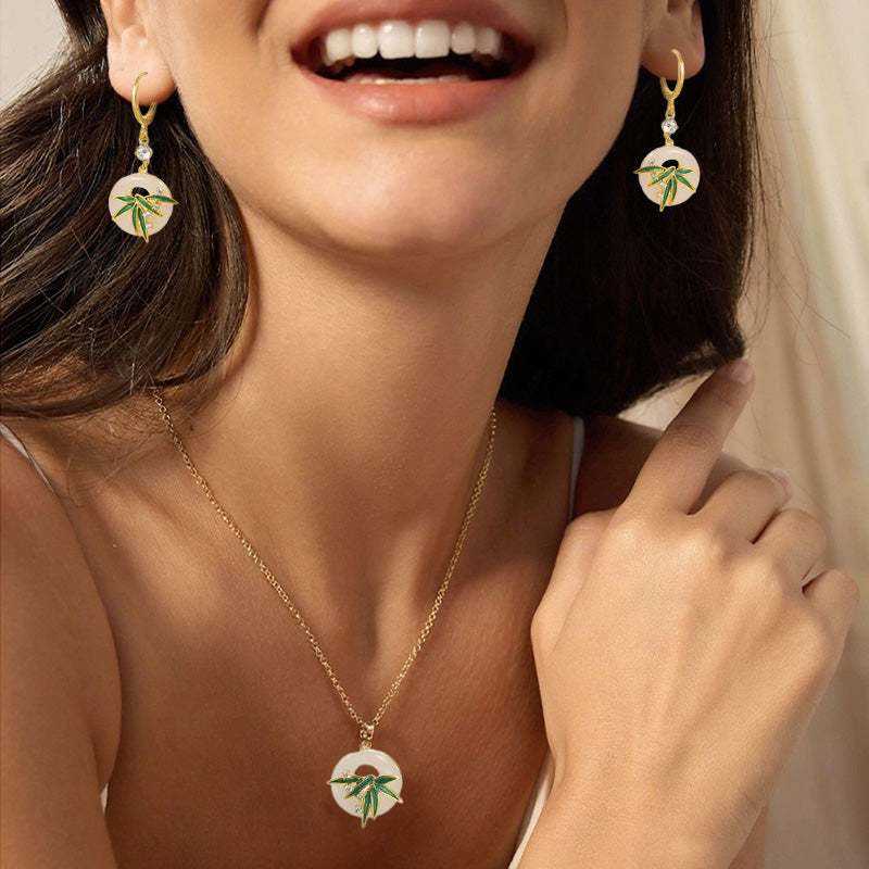 Nowoczesne kolczyki i naszyjnik z bambusa w stylu orientalnym